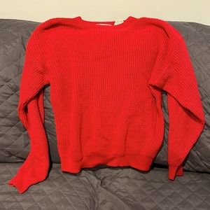 Women’s long sleeve sweater